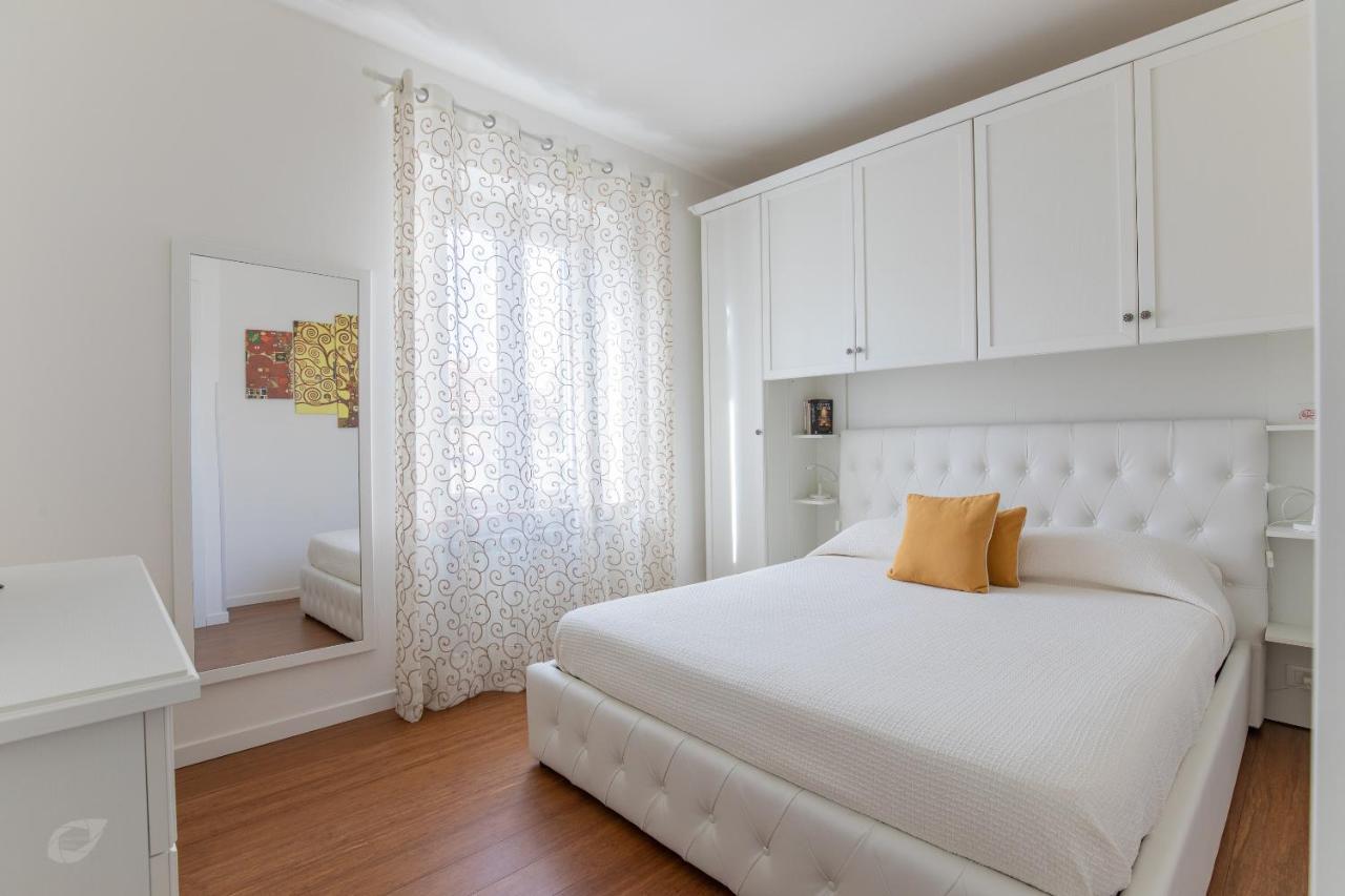 Elena House White Apartment Viareggio Extérieur photo