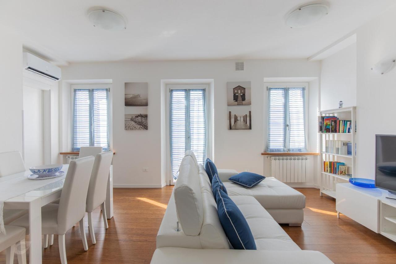 Elena House White Apartment Viareggio Extérieur photo