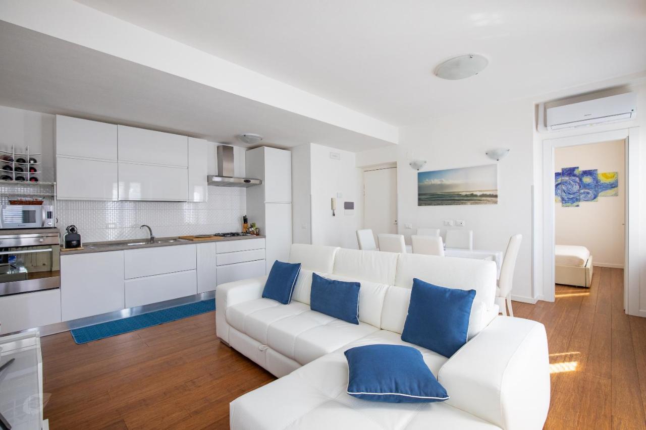 Elena House White Apartment Viareggio Extérieur photo